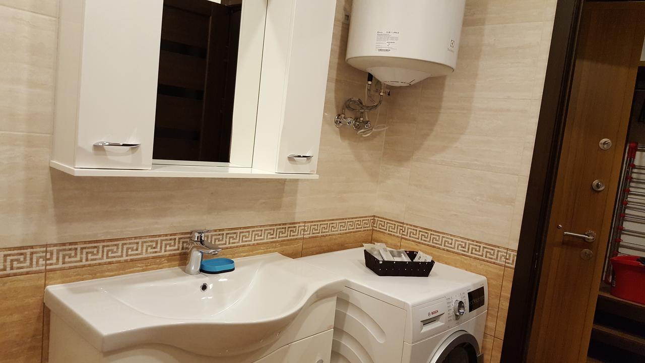 Mimino Apartment Deluxe First Line Batumi Esterno foto