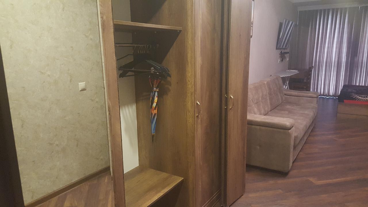 Mimino Apartment Deluxe First Line Batumi Esterno foto