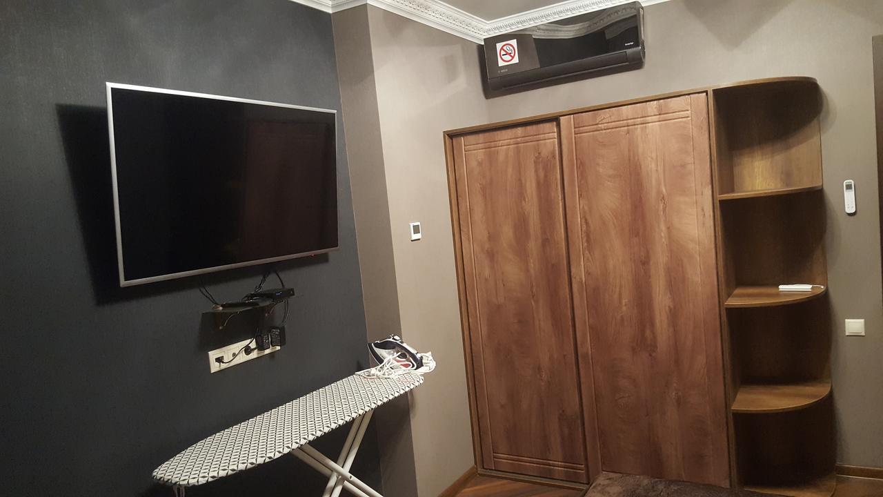 Mimino Apartment Deluxe First Line Batumi Esterno foto