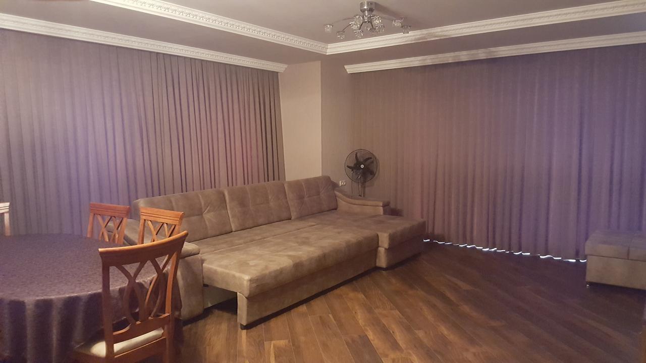 Mimino Apartment Deluxe First Line Batumi Esterno foto