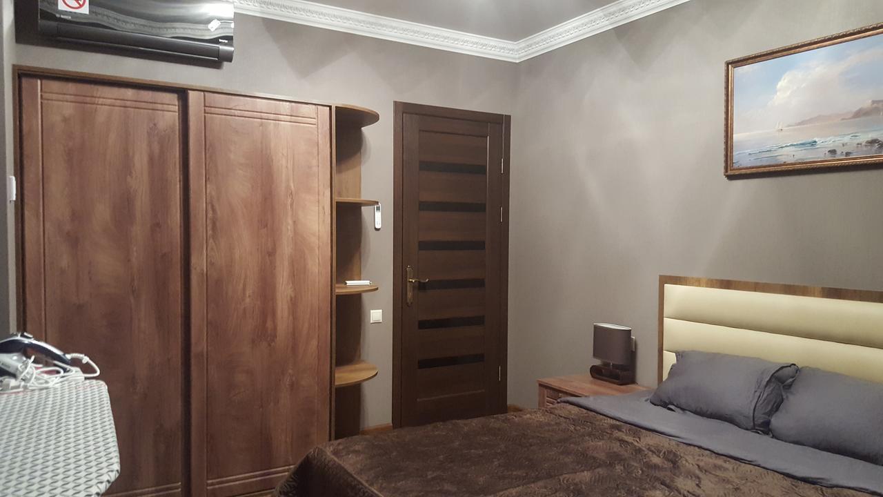 Mimino Apartment Deluxe First Line Batumi Esterno foto