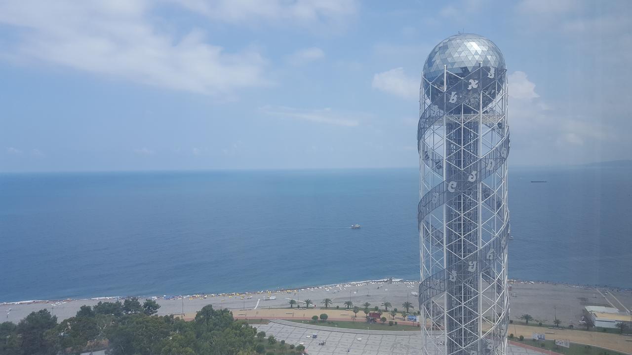 Mimino Apartment Deluxe First Line Batumi Esterno foto